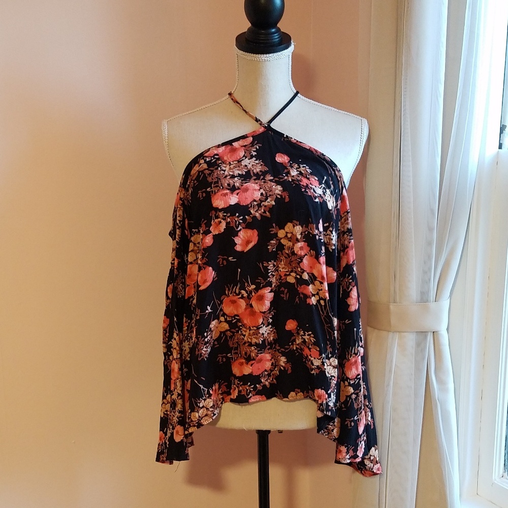 5 for $25 | Cold Shoulder L/S Top